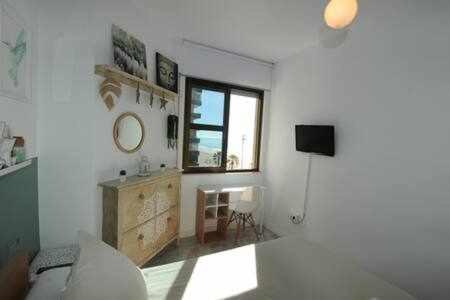 Apartamento Encantador Apartamento Frente A La Playa Victoria Cádiz Exterior foto